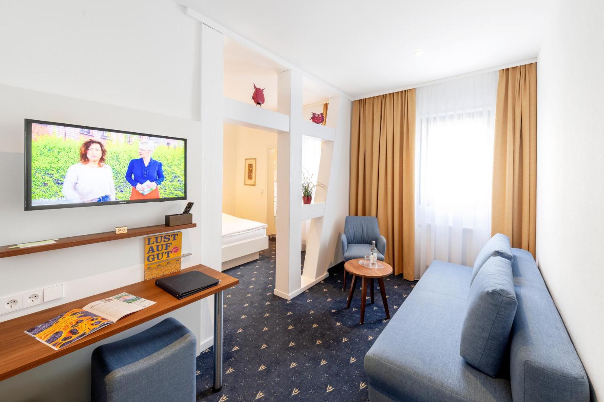Hotel Adler Post Шветцинген Экстерьер фото